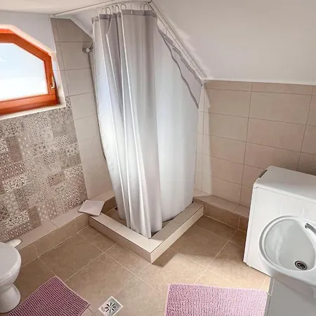 Casa Ferenczi Vendeghaz Apartment *